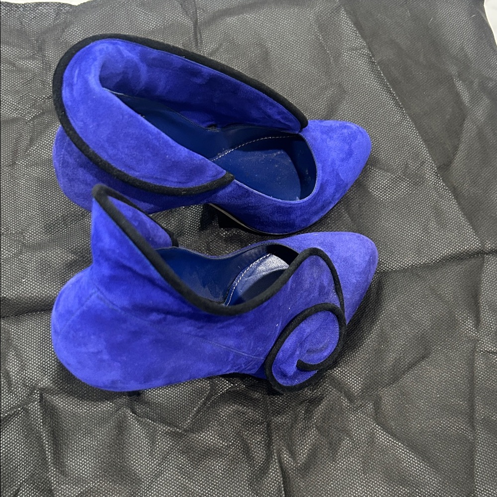 Sergio Rossi Vibrant Blue Heels